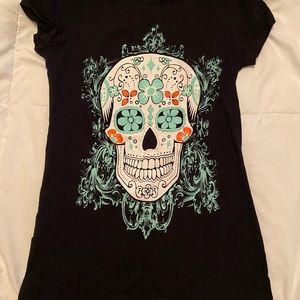Black SKULL T-shirt